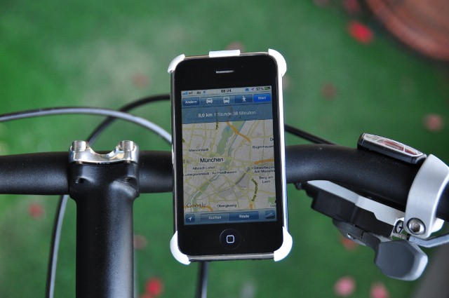 iPhone 3 bike mount
